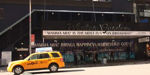 Winter Garden teatterissa esitettiin Mamma Mia