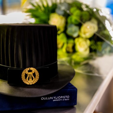 Photoshoppia ja viiniä