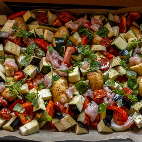 Puutarhoissa ja merenrannassa